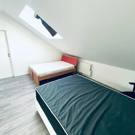 H1 - Chambre Quadruple - Tres Proche Du Luxembourg *