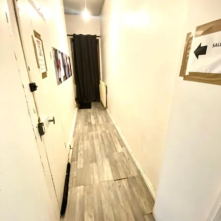 H1 - Chambre Quadruple - Tres Proche Du Luxembourg *